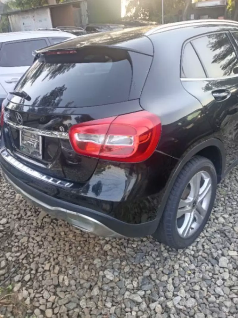 Mercedes-Benz GLA 250