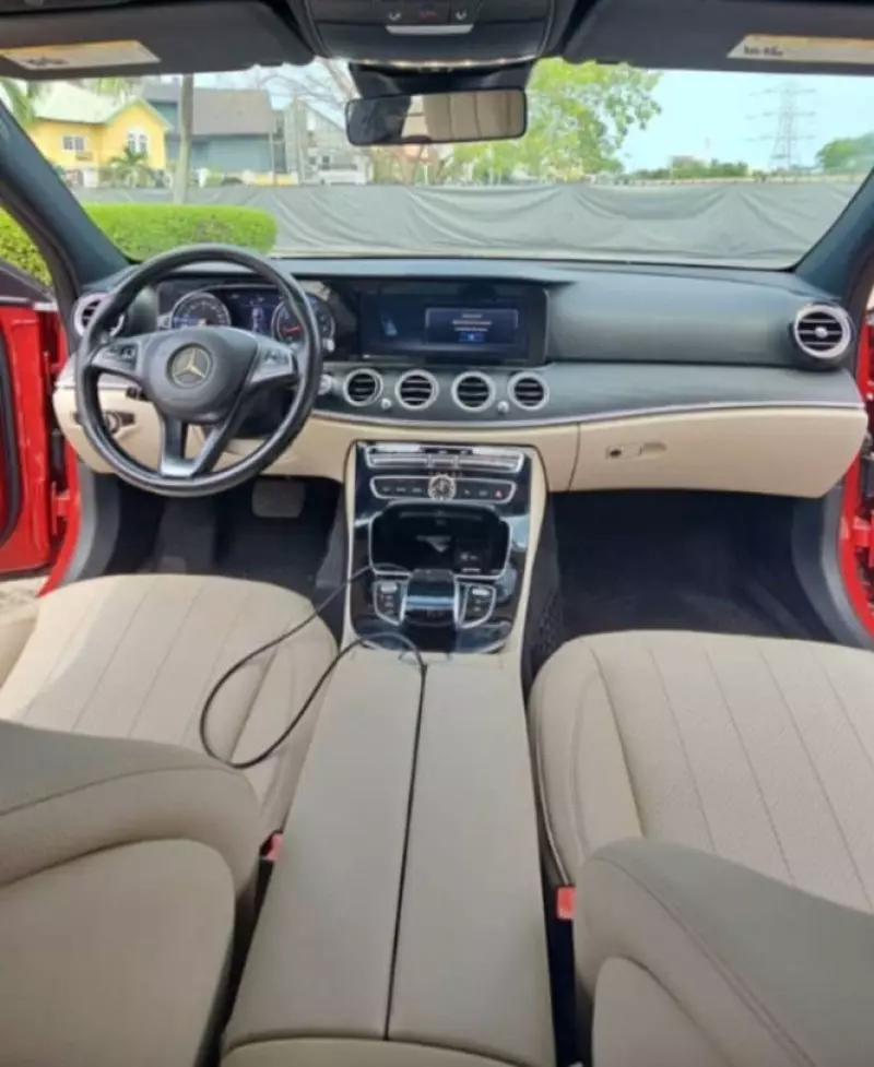 Mercedes-Benz E 300   - 2017
