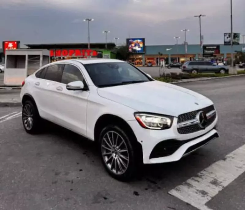 Mercedes-Benz GLC 300   - 2021