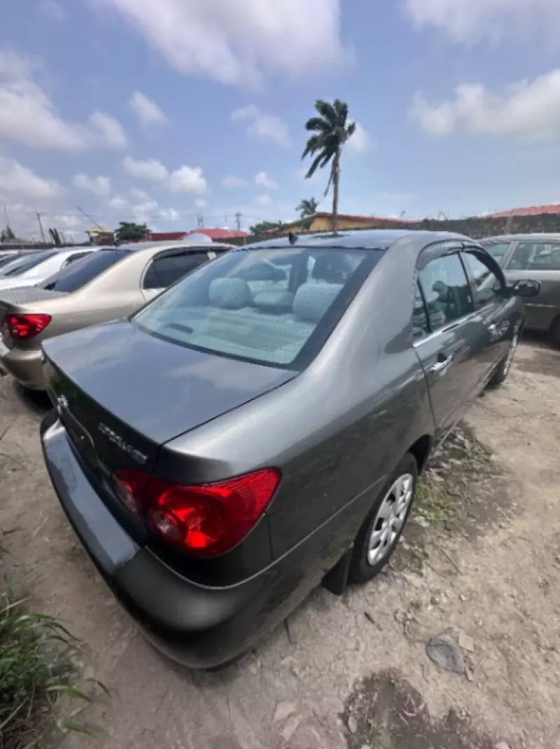 Toyota Corolla   - 2013
