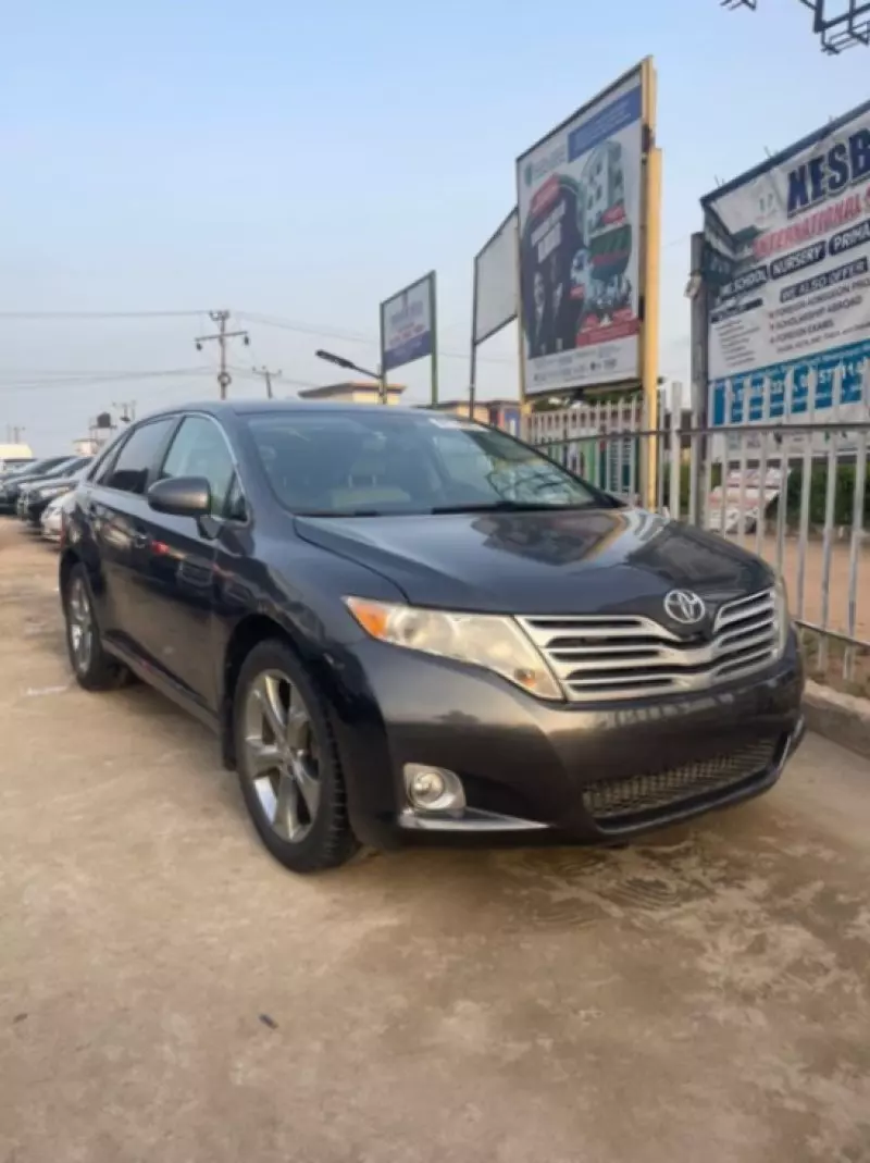 Toyota Venza   - 2010