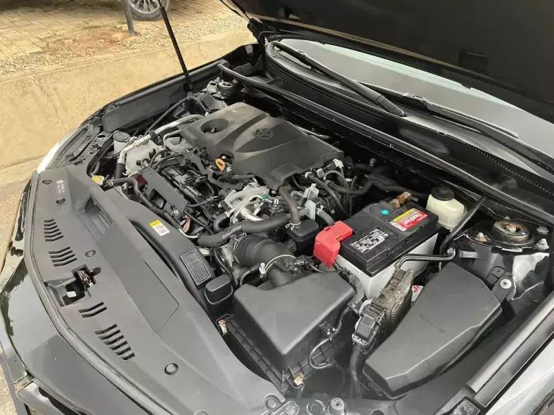 Toyota Camry   - 2018