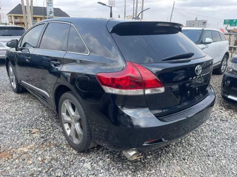 Toyota Venza   - 2013
