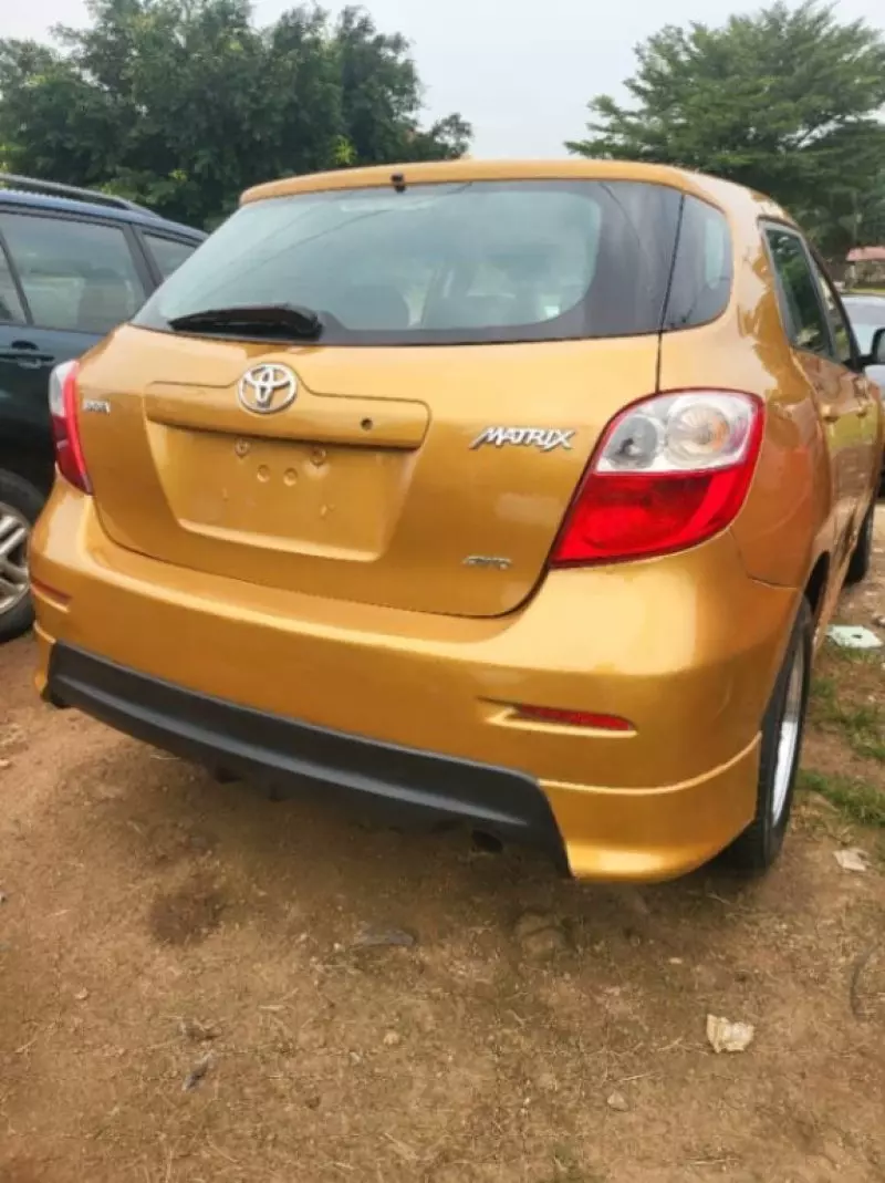 Toyota Matrix   - 2009