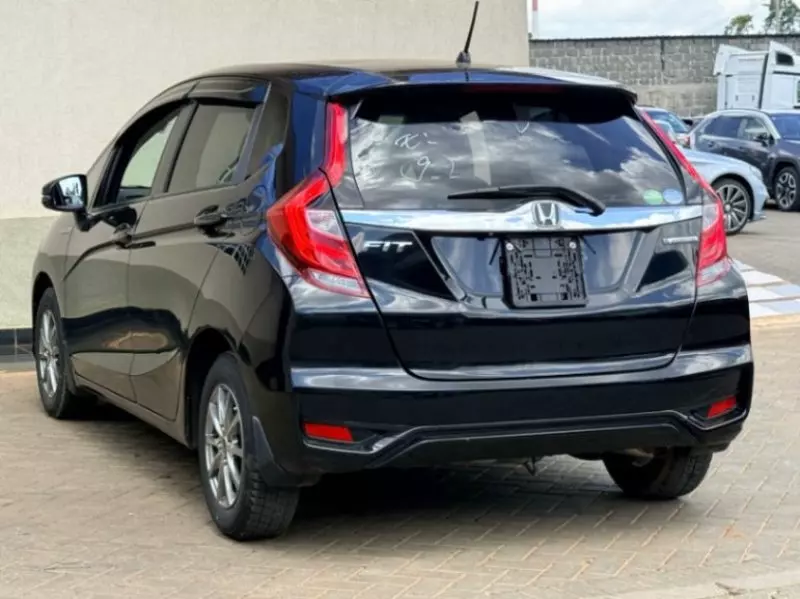 Honda Fit Hybrid    - 2018