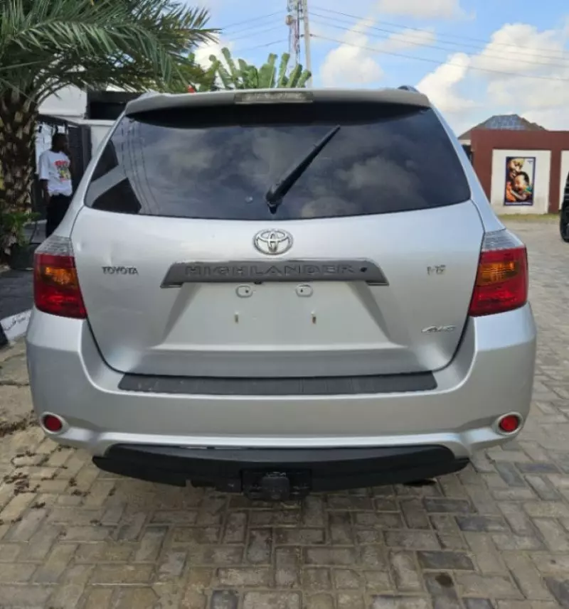 Toyota Highlander   - 2008