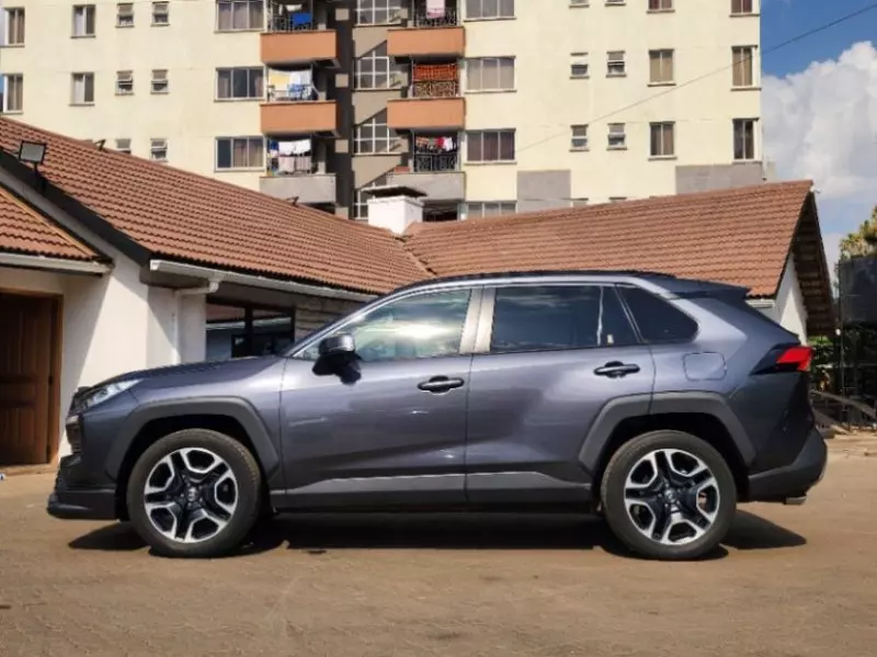 Toyota RAV4   - 2014