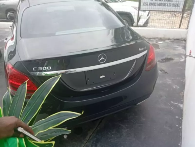 Mercedes-Benz C 300   - 2020
