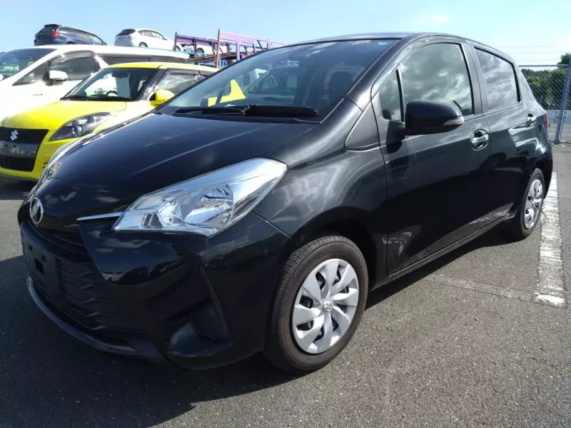 Toyota Vitz   - 2018