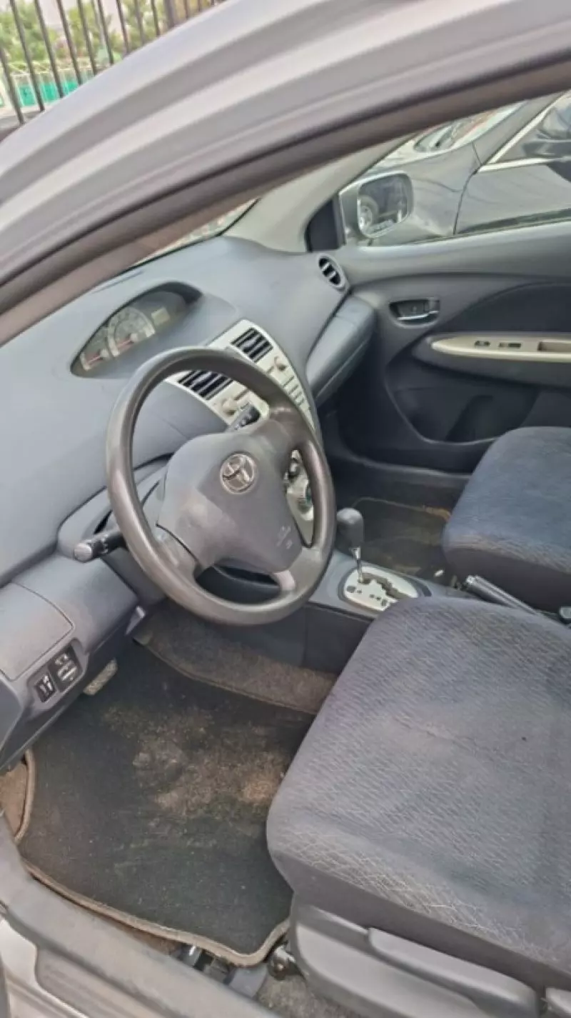 Toyota Yaris   - 2008