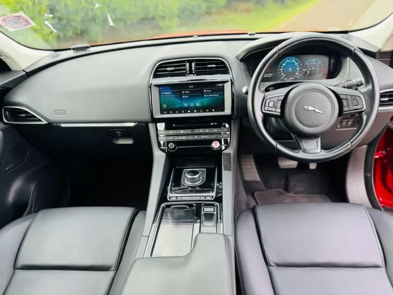 Jaguar F-Pace   - 2016