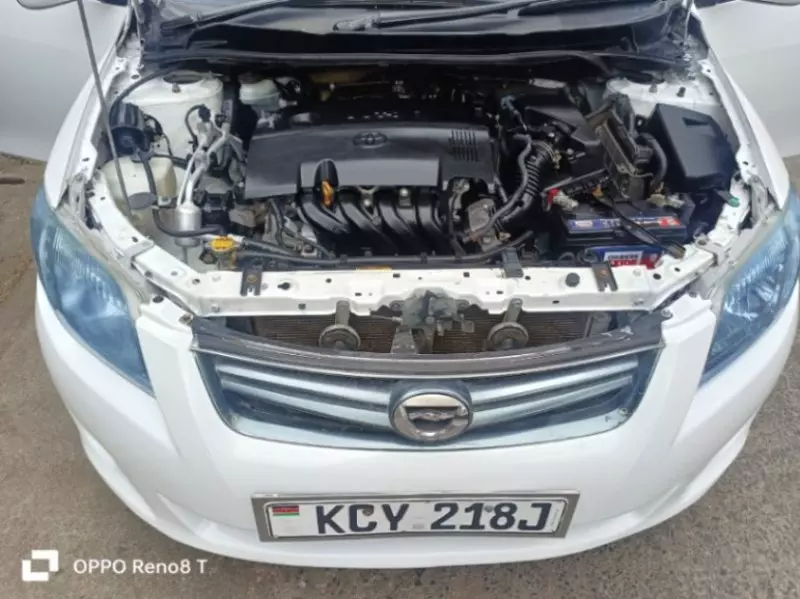 Toyota Fielder    - 2012