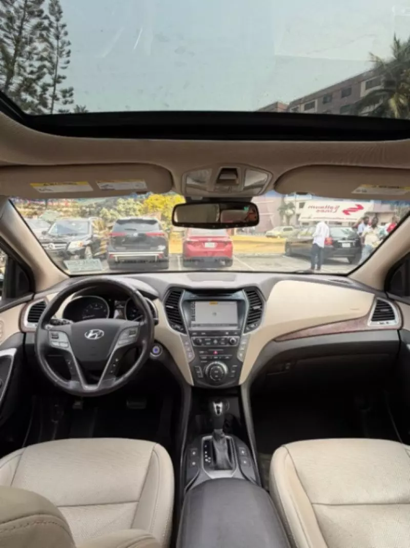 Hyundai Santa Fe   - 2018