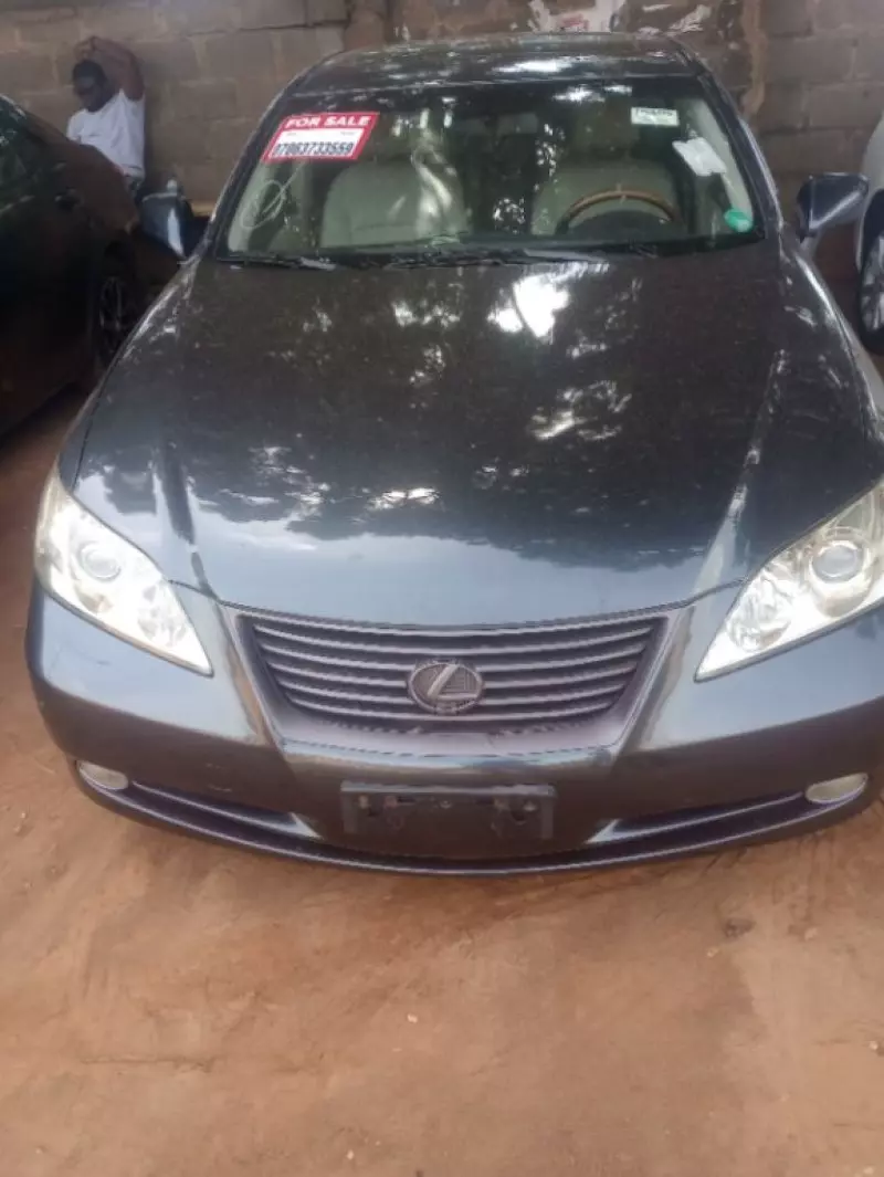 Lexus ES 350   - 2009