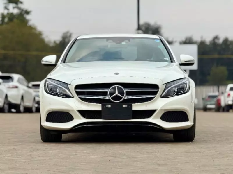 Mercedes-Benz C200   - 2018