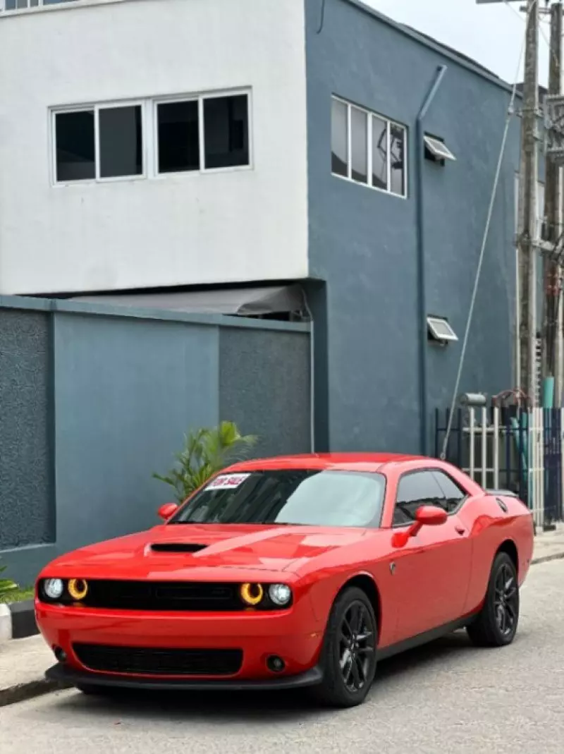 Dodge Challenger   - 2022