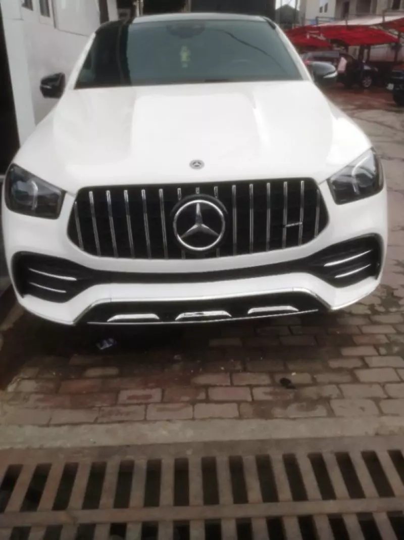 Mercedes-Benz GLE 53 AMG   - 2021