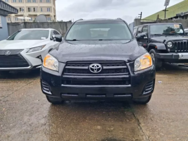 Toyota Rav4   - 2012