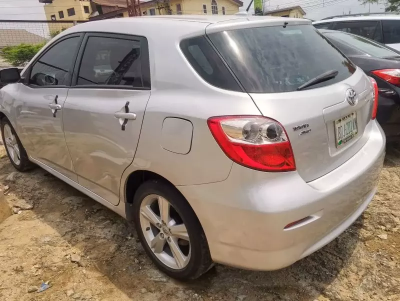 Toyota Matrix   - 2010