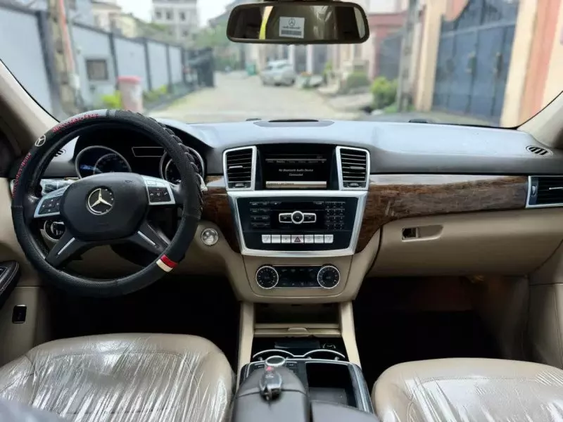 Mercedes-Benz ML 350   - 2013