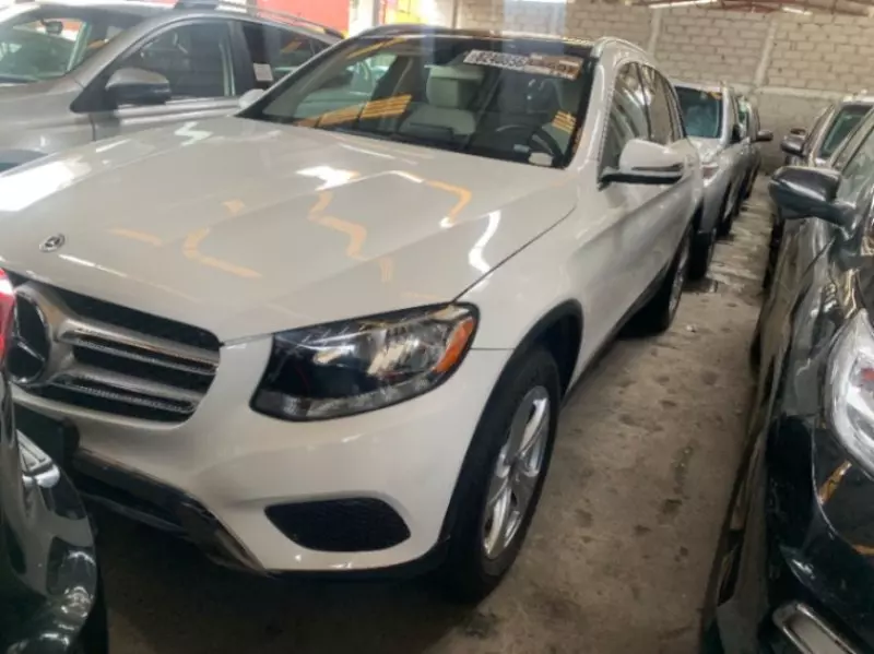 Mercedes-Benz GLC 300   - 2018