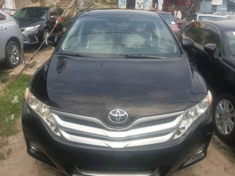 Toyota Venza   - 2012