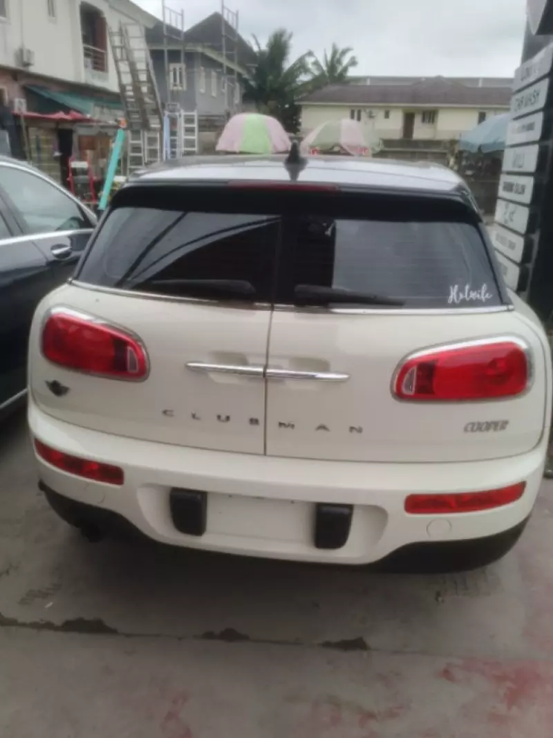 MINI Cooper Clubman   - 2016