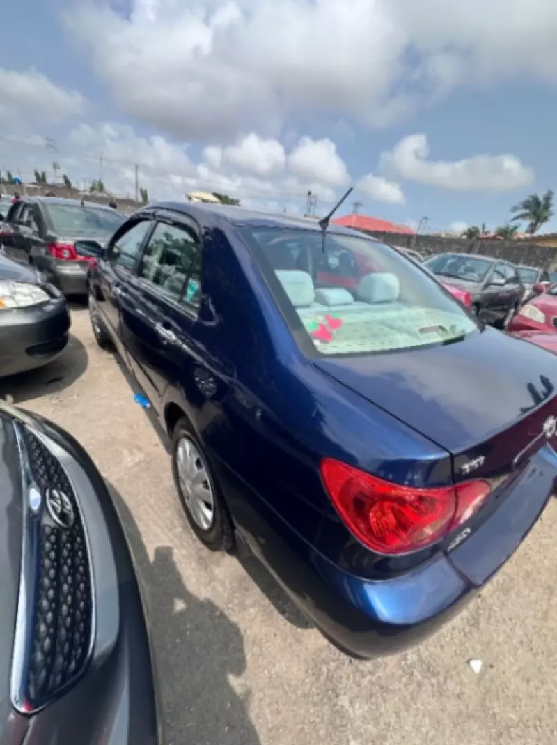 Toyota Corolla   - 2006