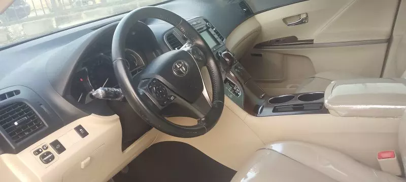Toyota Venza   - 2015