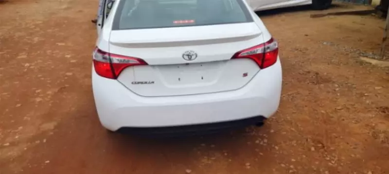 Toyota Corolla   - 2015