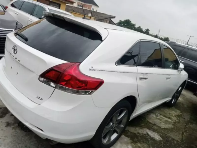 Toyota Venza   - 2014