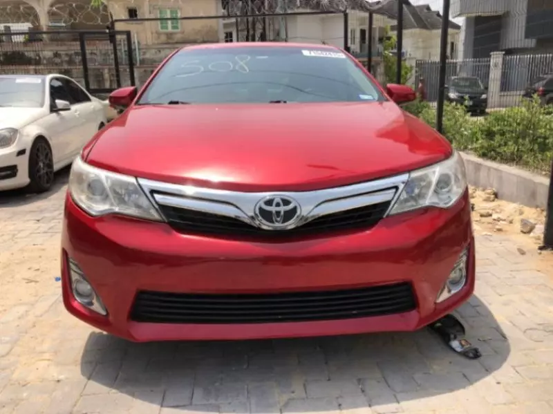 Toyota Camry - 2014