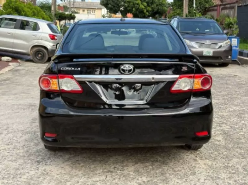 Toyota Corolla Sport   - 2012