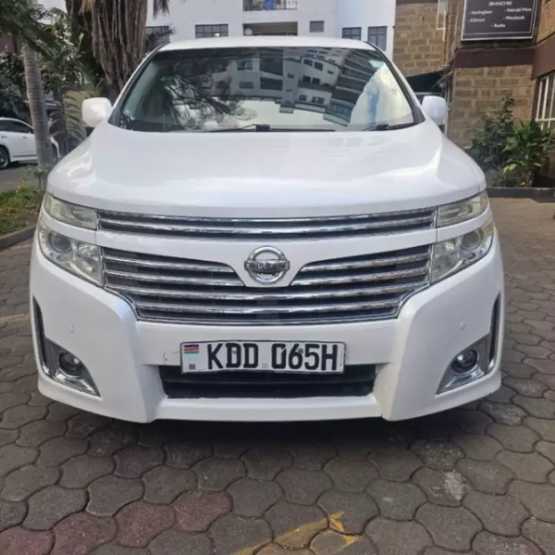 Nissan Elgrand   - 2014