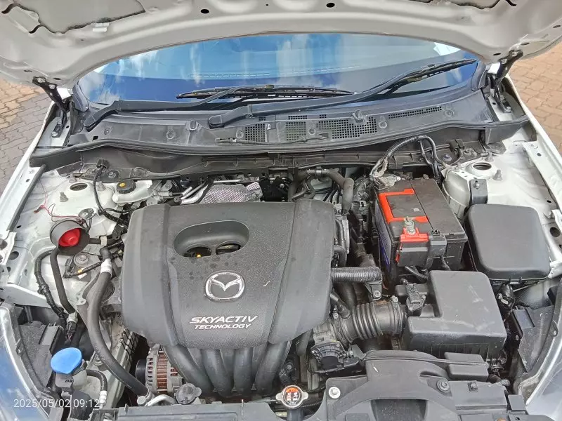 Mazda Demio   - 2015
