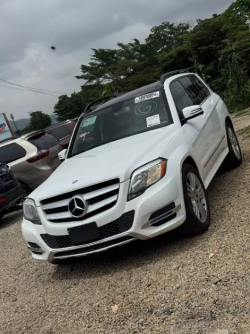 Mercedes-Benz GLK 300   - 2010