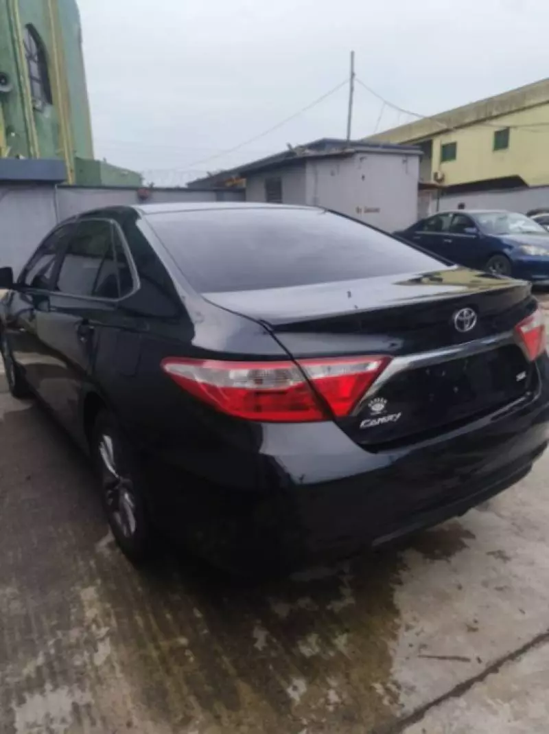 Toyota Camry   - 2017