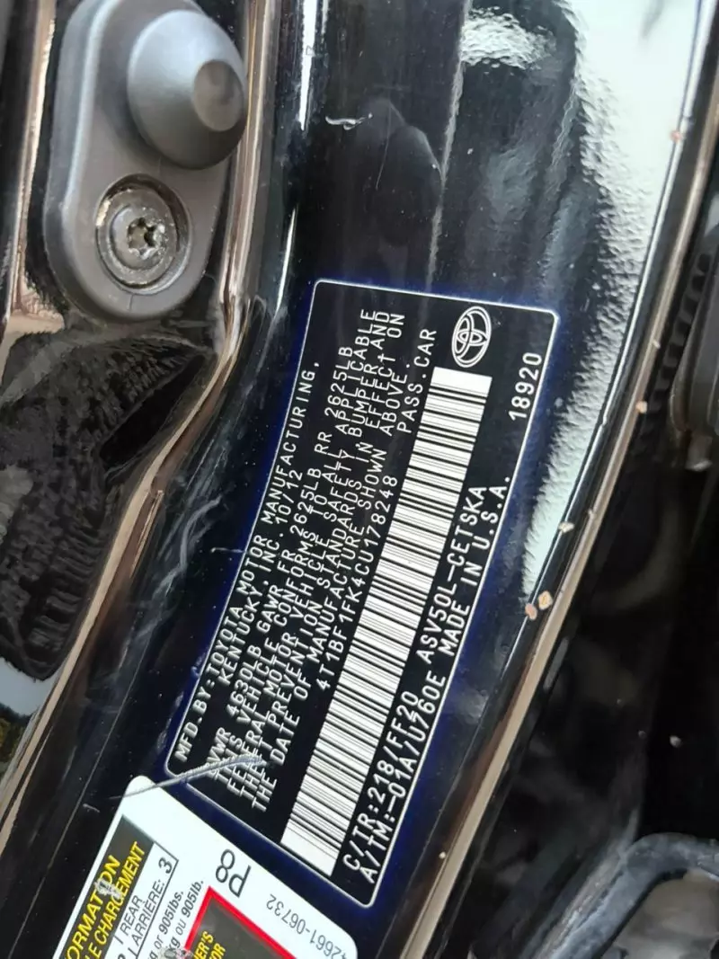 Toyota Camry   - 2012