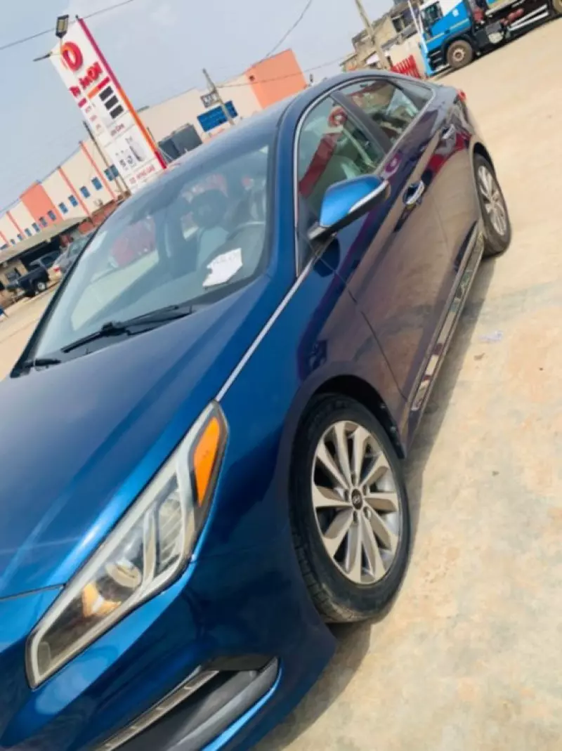 Hyundai Sonata - 2015