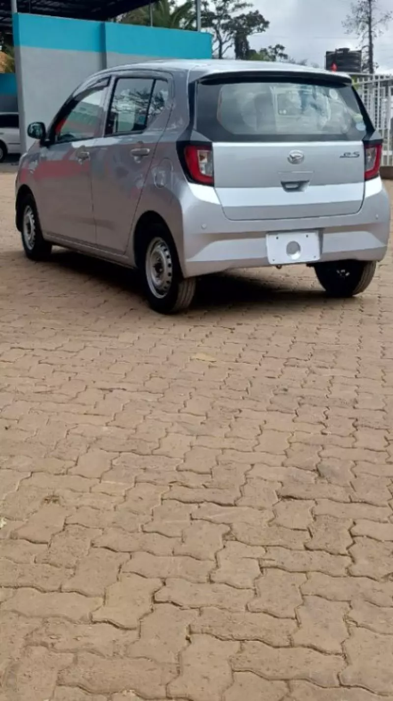 Daihatsu Mira    - 2018