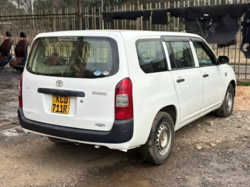 Toyota Probox    - 2008