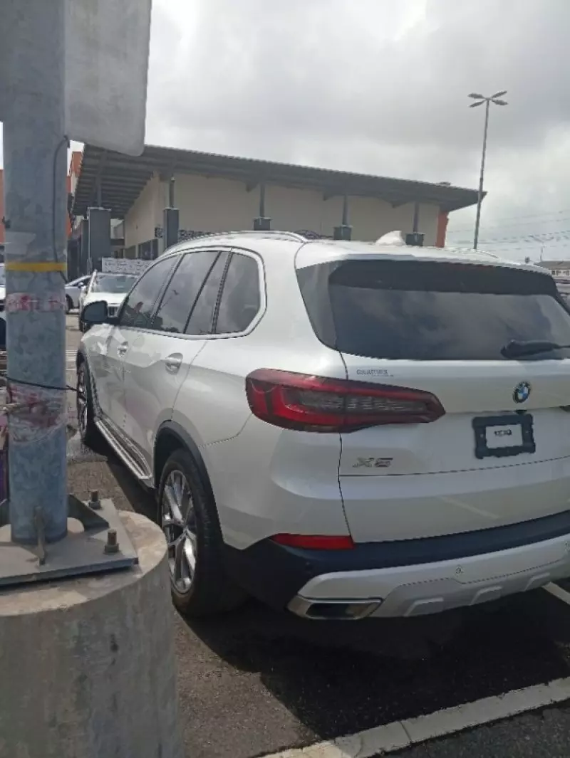 BMW X5   - 2023