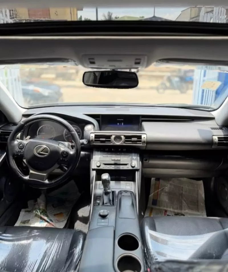 Lexus IS - 2016