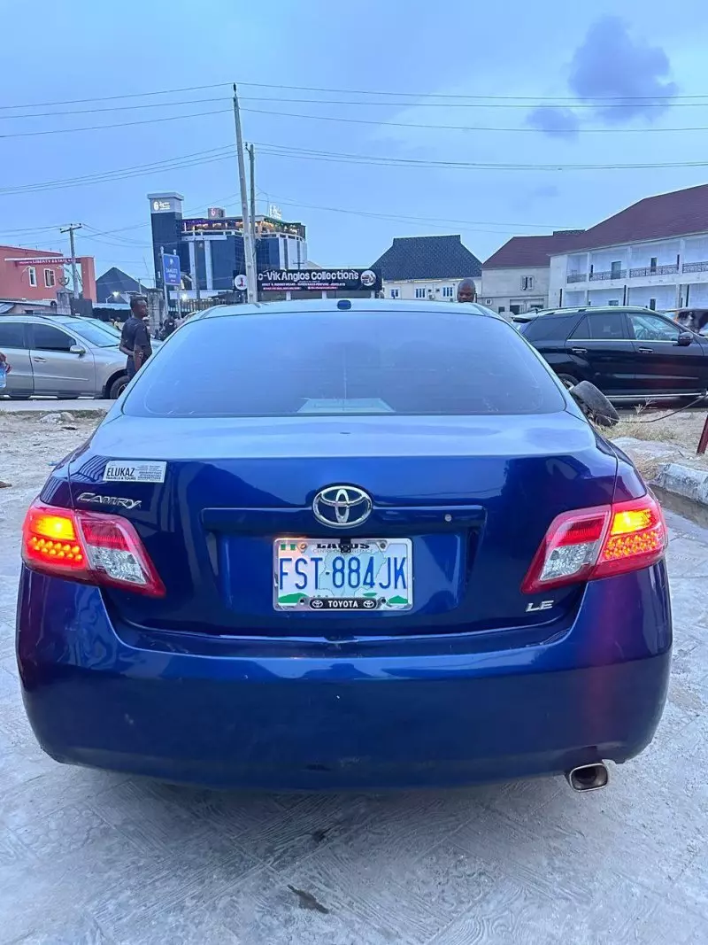 Toyota Corolla   - 2011