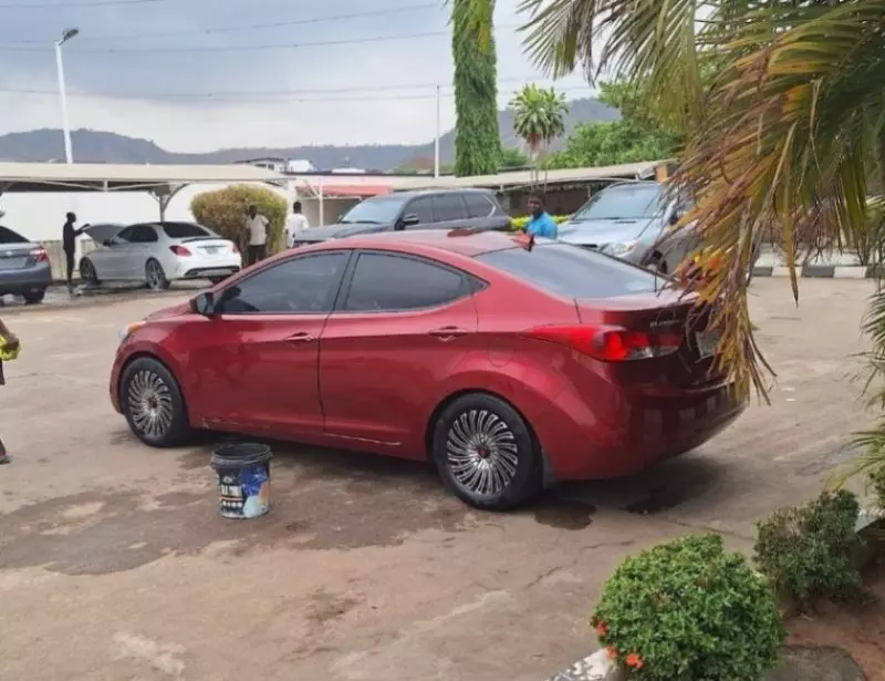 Hyundai Sonata   - 2013