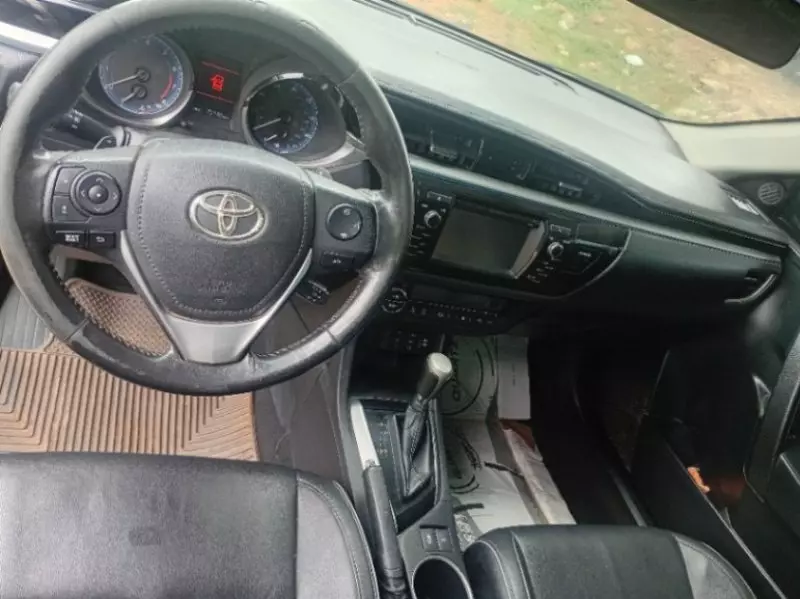 Toyota Corolla   - 2015