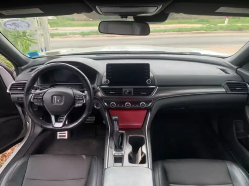 Honda Accord   - 2022