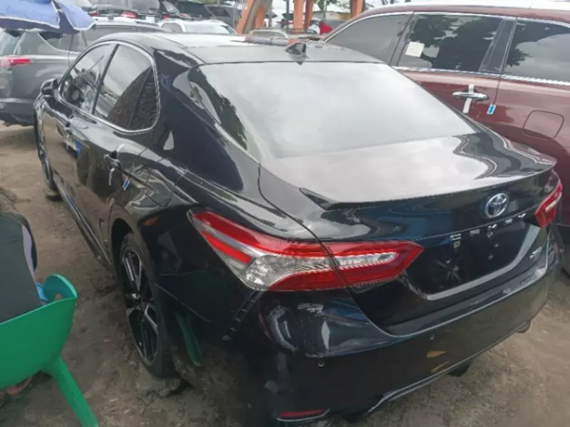 Toyota Highlander   - 2020