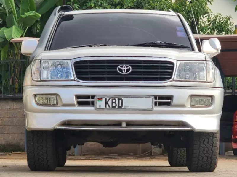 Toyota Landcruiser Vx V8    - 2001