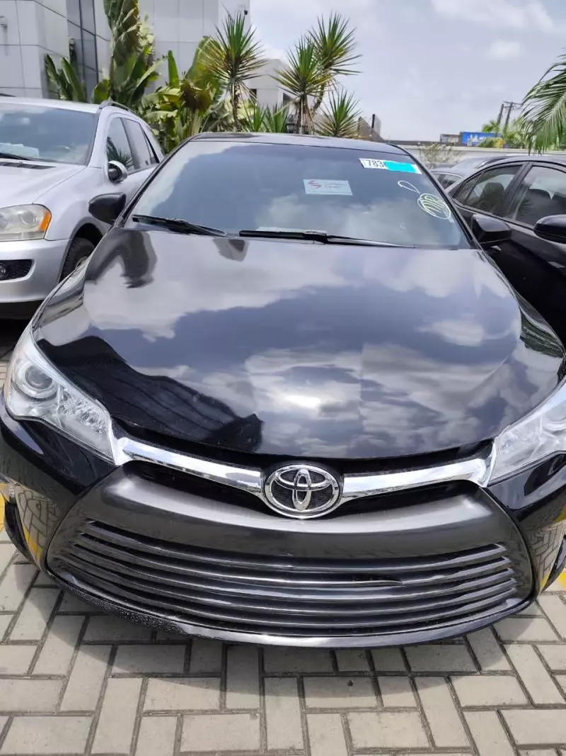 Toyota Camry   - 2015